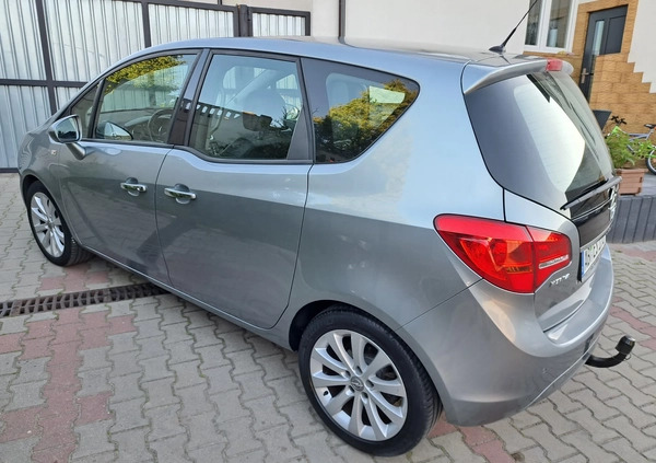 Opel Meriva cena 24800 przebieg: 173500, rok produkcji 2011 z Jarocin małe 232
